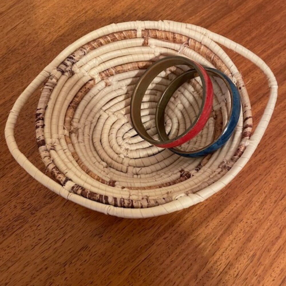 Blue and red bracelets -- lot of 2 - Picture 2 of 4